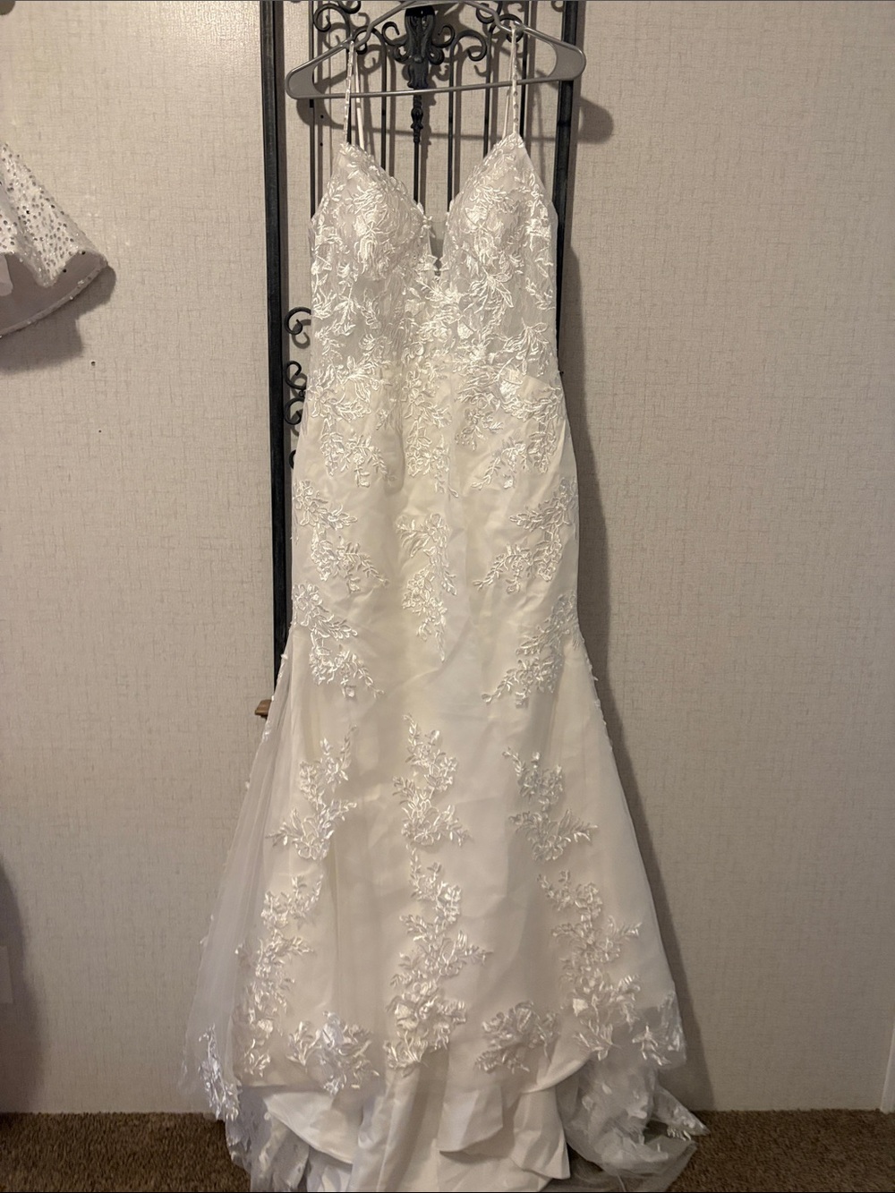 Romantic Lace A-Line Ivory Wedding Dress with V-Neck